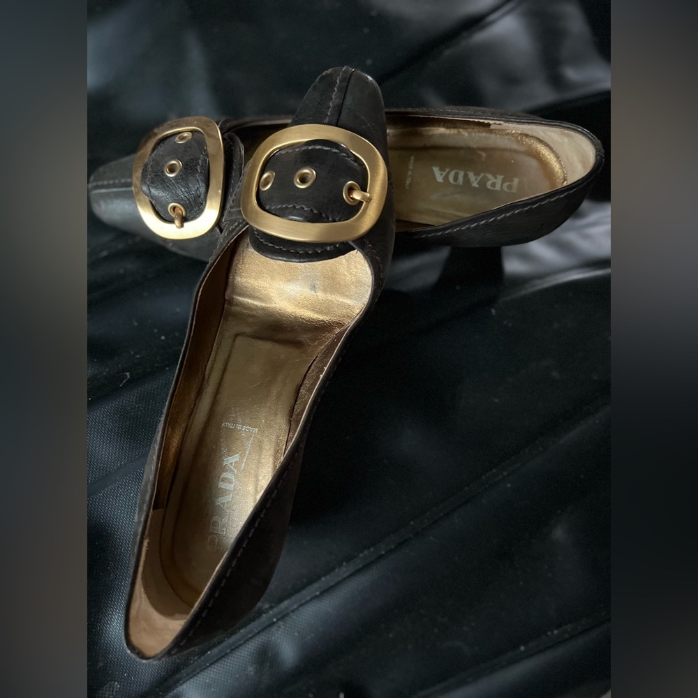 Good condition Prada heel